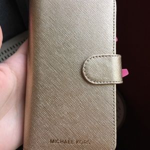 michael kors iphone x wallet case